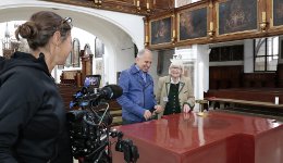 Tiki Küstenmacher interviewt Barbara Schmook zum St. Anna Altar